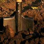 ¿Para qué sirve una pala de jardinero?