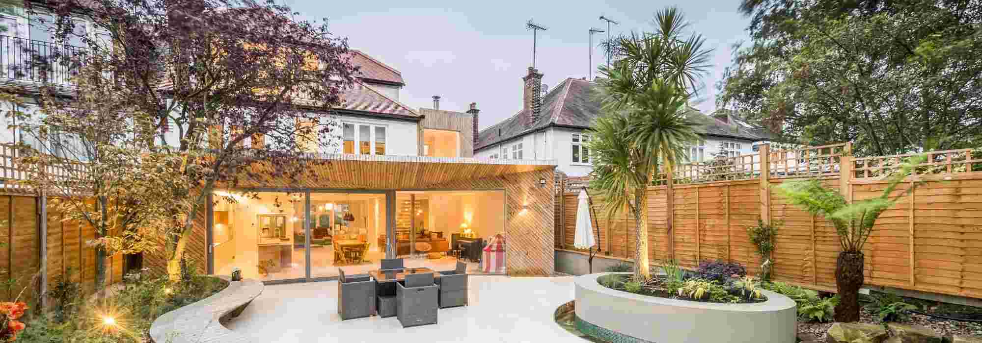 ¿Cómo ocultar las vistas desde arriba en tu jardín?