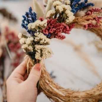 Hacer una corona de flores secas