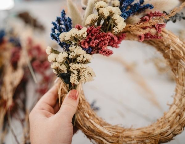 Hacer una corona de flores secas