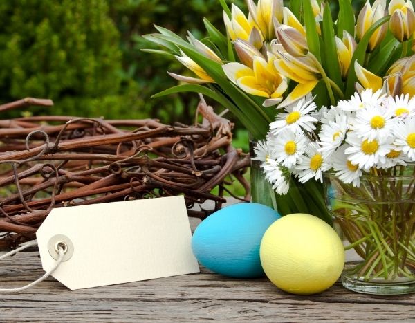 crear una bonita mesa de Pascua