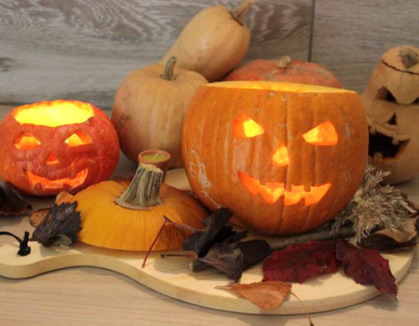 Crear una linterna de calabaza para Halloween