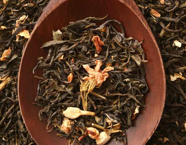 ¿Cómo preparar té de jazmín casero?