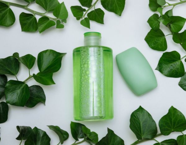 ¿Cómo fabricar un champú natural con hiedra?