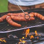 Barbacoa en el jardín o en el balcón: ¿qué dice la ley?