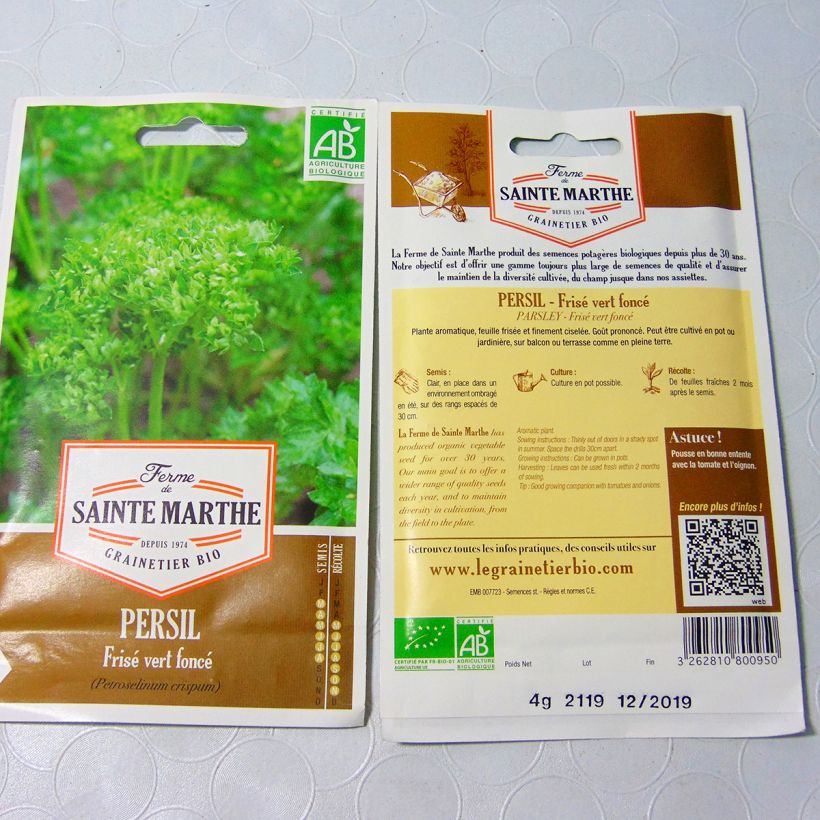 Ejemplo de ejemplar de Perejil Bio - Ferme de Sainte Marthe saco de 2300 semillas (4g) tal y como se entrega