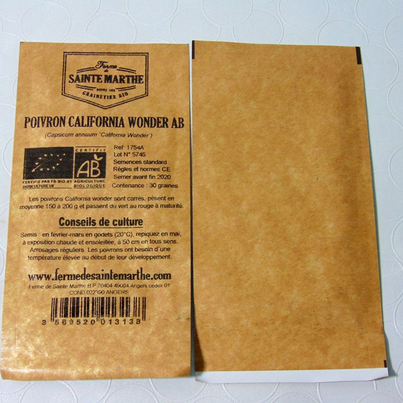 Ejemplo de ejemplar de Pimiento California Wonder Bio - Ferme de Sainte Marthe saco de 30 semillas tal y como se entrega