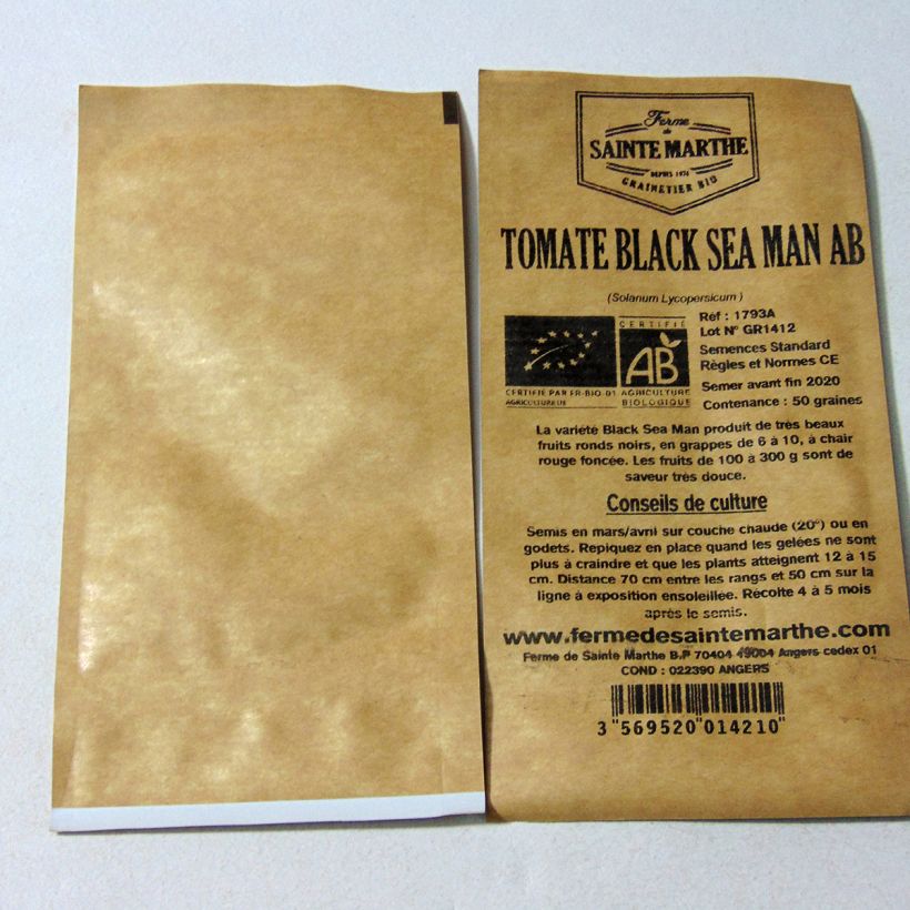Ejemplo de ejemplar de Tomate Black Sea Man saco de 50 semillas tal y como se entrega
