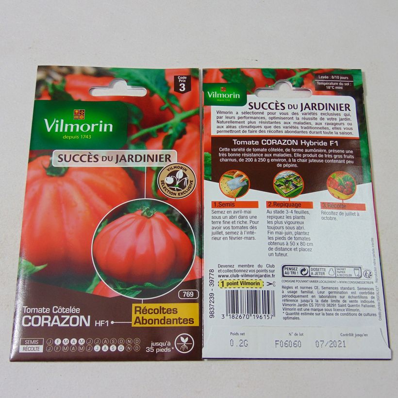 Ejemplo de ejemplar de Tomate Corazon saco de 35 semillas (0.2g) tal y como se entrega