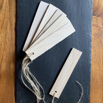 Etiqueta para suspender en castaño